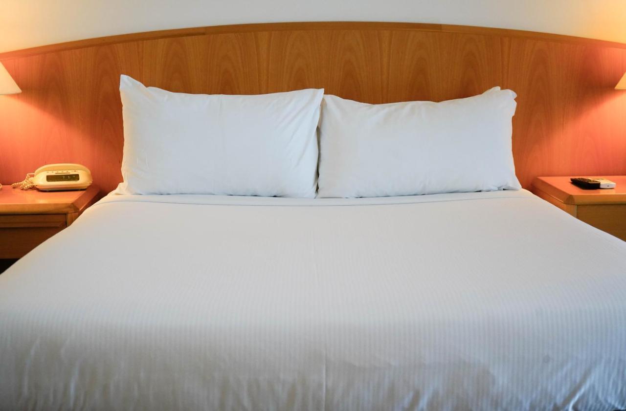 Breakfree Resort 3*